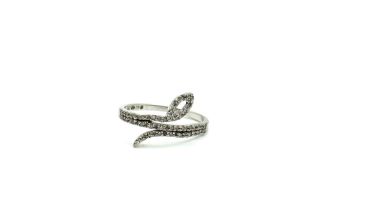 Vintage 9ct gold and diamond snake ring