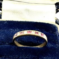 9ct gold ruby & diamond half eternity ring (1.3g)