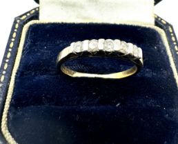 9ct gold diamond half eternity ring (1.7g)