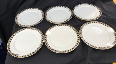 Set of 6 Ralph Lauren "Carolyn" porcelain 10.5 inche plates