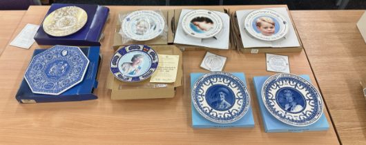 Large selection of collectors plates includes Wedgwood, some boxed etc