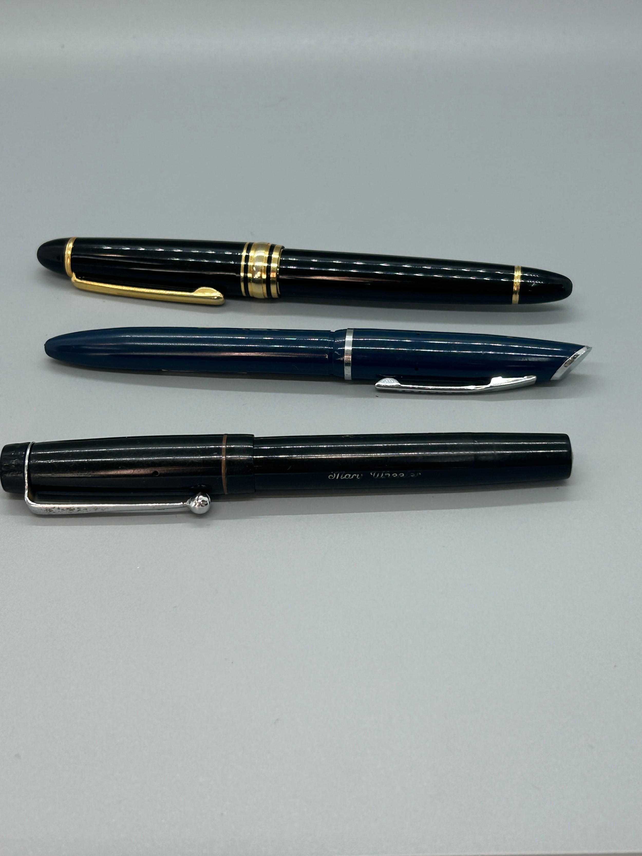 Three vintage fountain pens includes one 14ct gold nib - Image 4 of 4