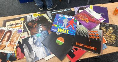 Selection of 80's/90's vinyl records to include Graham Parker, Status Duo, Simply minds etc
