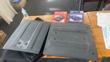 Metal sun roof for a Land rover Freelander series 1 and two Haynes books one land rover one Peugeot