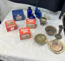 Selection of miscellaneous to include Lilliput lanes, glass, metalware etc