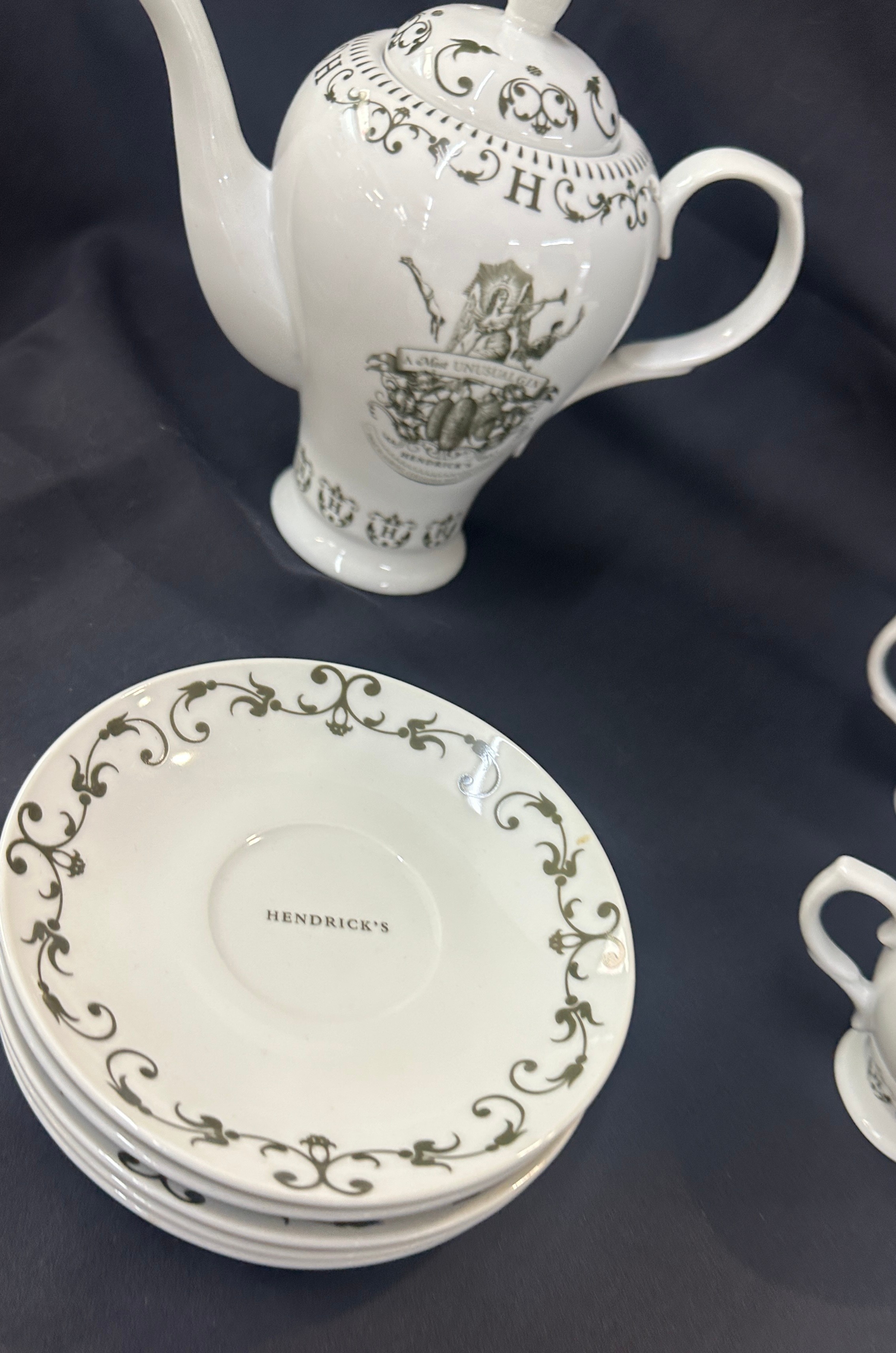 Hendricks gin tea set in original box - Image 5 of 6