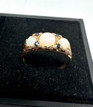 9ct gold opal & sapphire ring (2.8g)