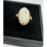 14ct gold opal dress ring (2.2g)