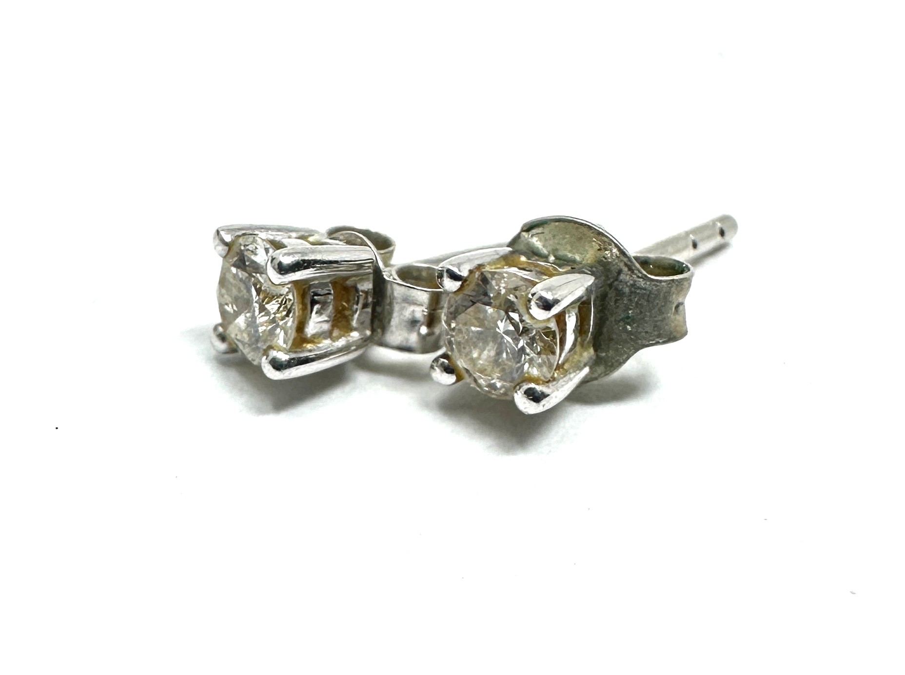 9ct gold diamond stud earrings (0.5g) - Bild 2 aus 2