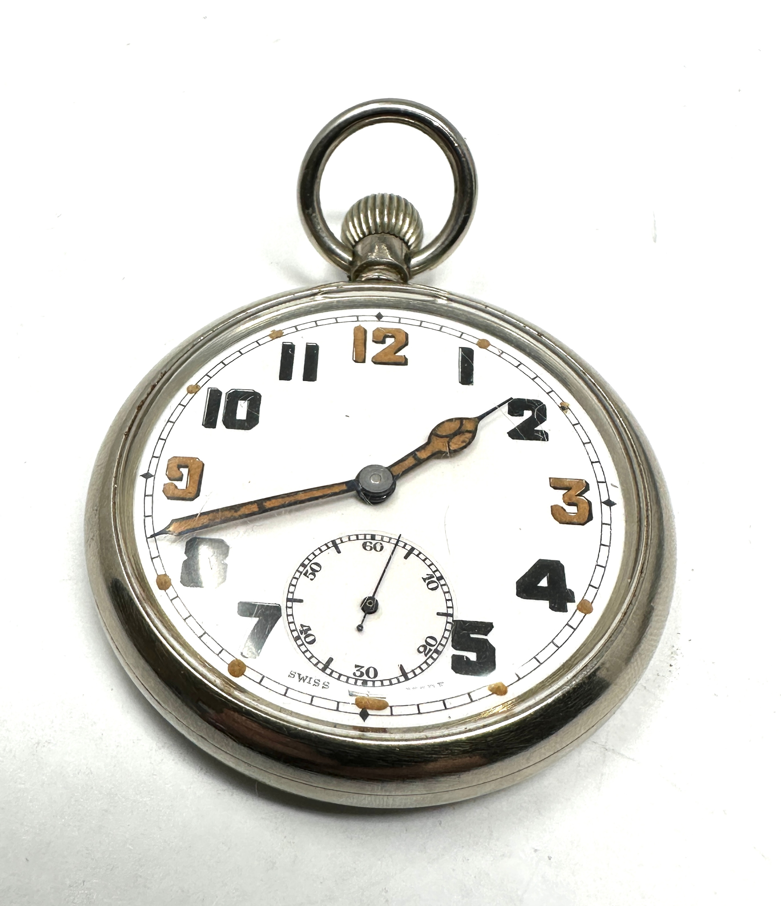 ww2 military pocket watch the watch is not ticking