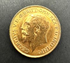 1915 Half Sovereign King George V high grade coin