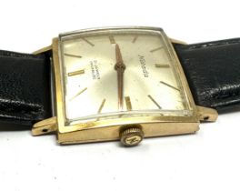 Vintage 9ct gold Nivada gents wristwatch the watch is ticking