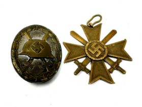 ww2 german War Merit Cross 2nd Class With Swords & german wound badge