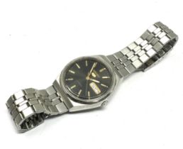 Vintage Seiko 5 automatic 6309-8960 gents wristwatch the watch is ticking