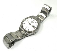 Vintage Seiko 5 automatic day date7009-3140 gents wristwatch the watch is ticking