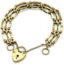 Hallmarked ladies 9ct gold gate bracelet, approximate weight 7.68g