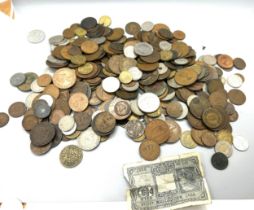 Selection of vintage and later coins includes crowns, silver coins, foreign coins etc