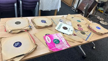 Selection of 78's to include David Whitfield etc