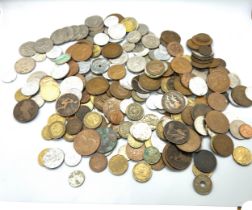 Selection of vintage and later coins includes crowns, silver coins, foreign coins etc