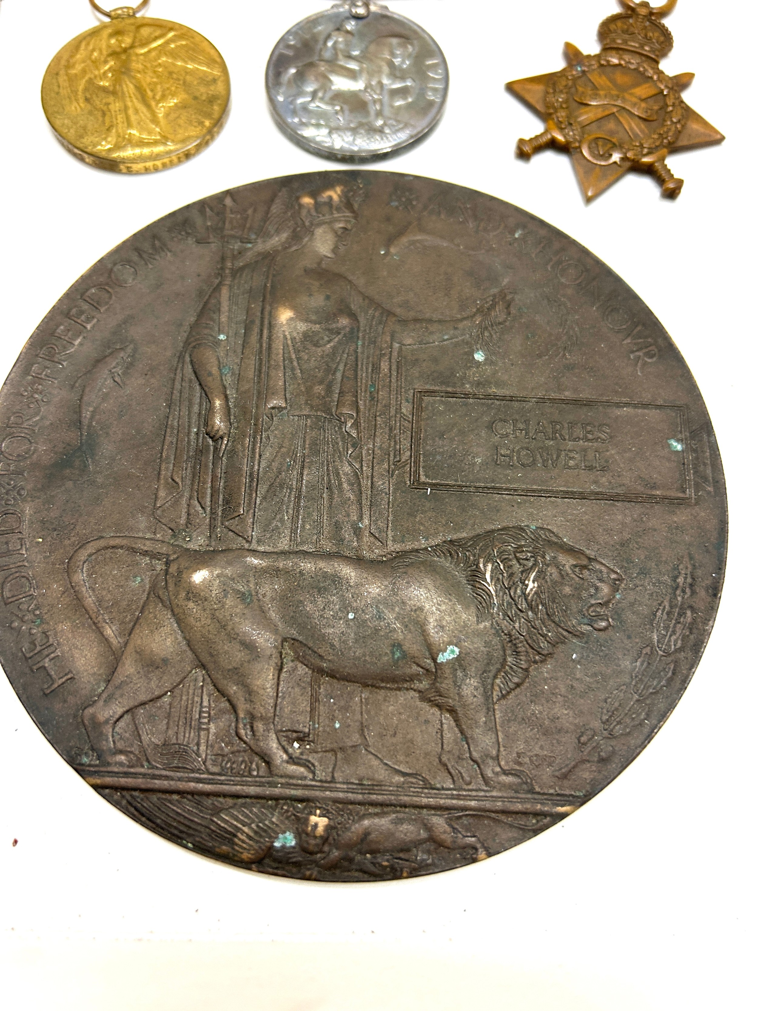 Set of WW1 military medals to 'PTECHOWEll WORC.R 22 391' with death plaque - Image 3 of 4