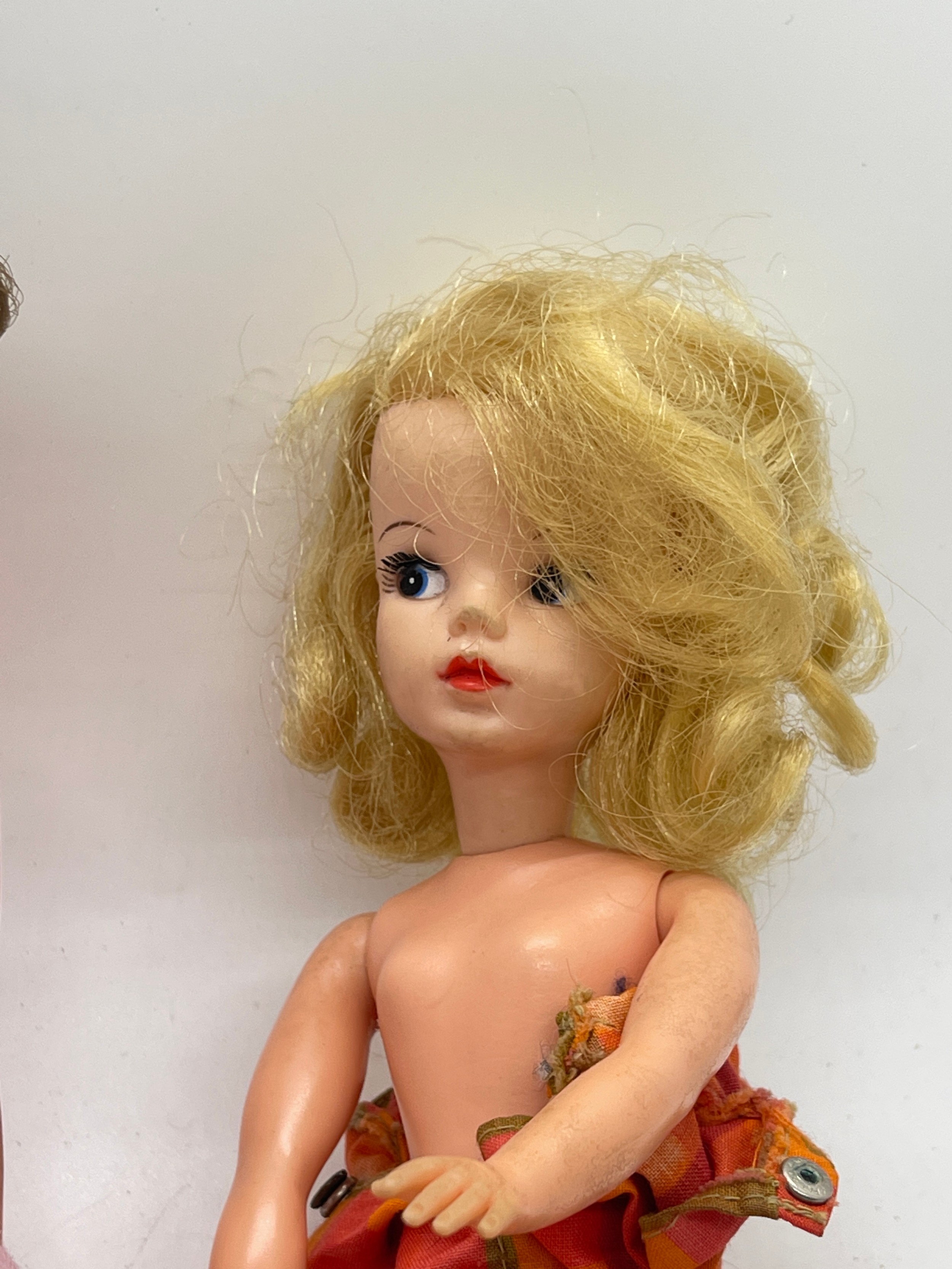 Vintage Sindy doll and 1 other - Image 2 of 6