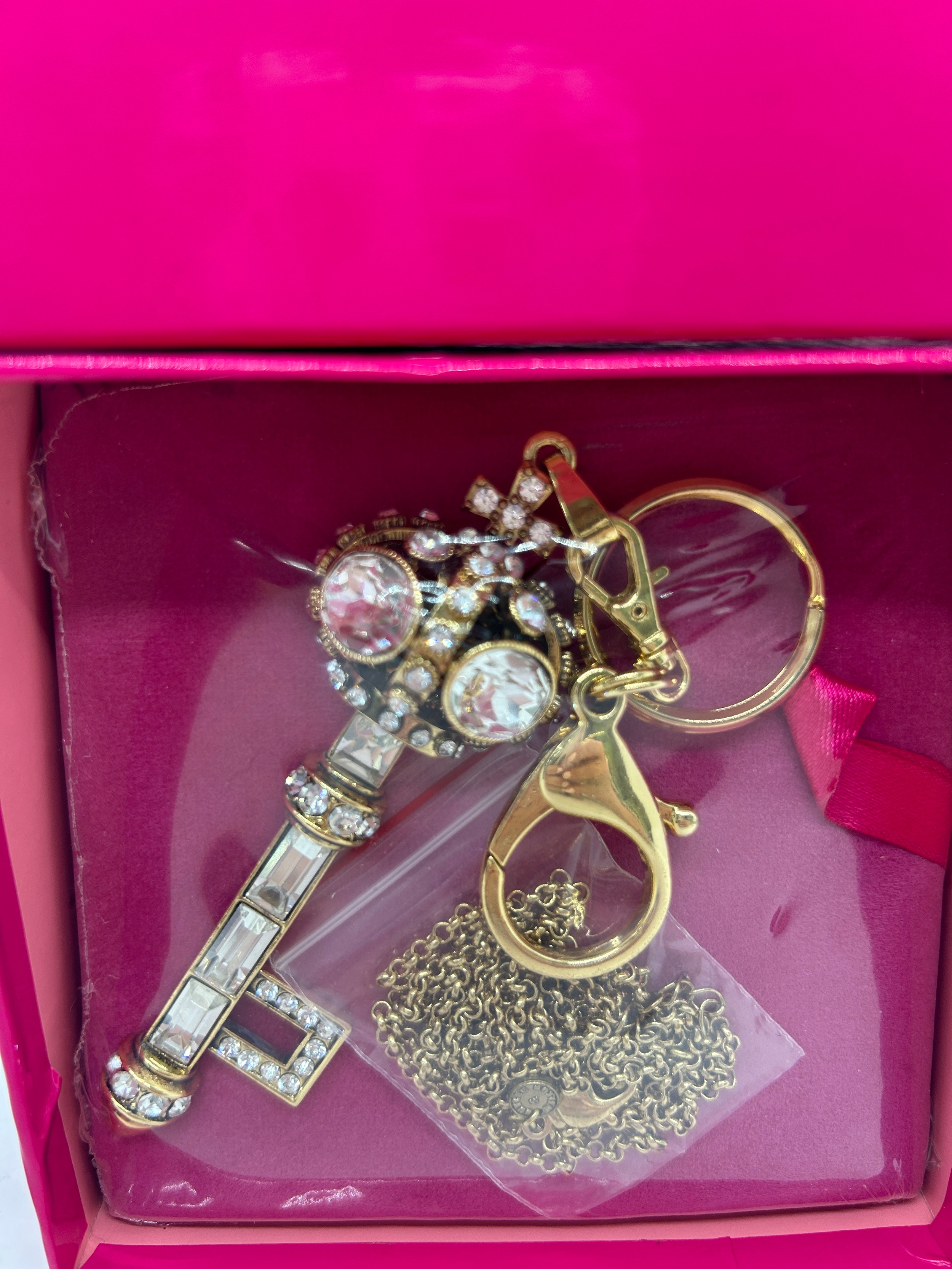 Butler & Wilson Rhinestone Jewelled key clip necklace key ring /charm - Image 2 of 2