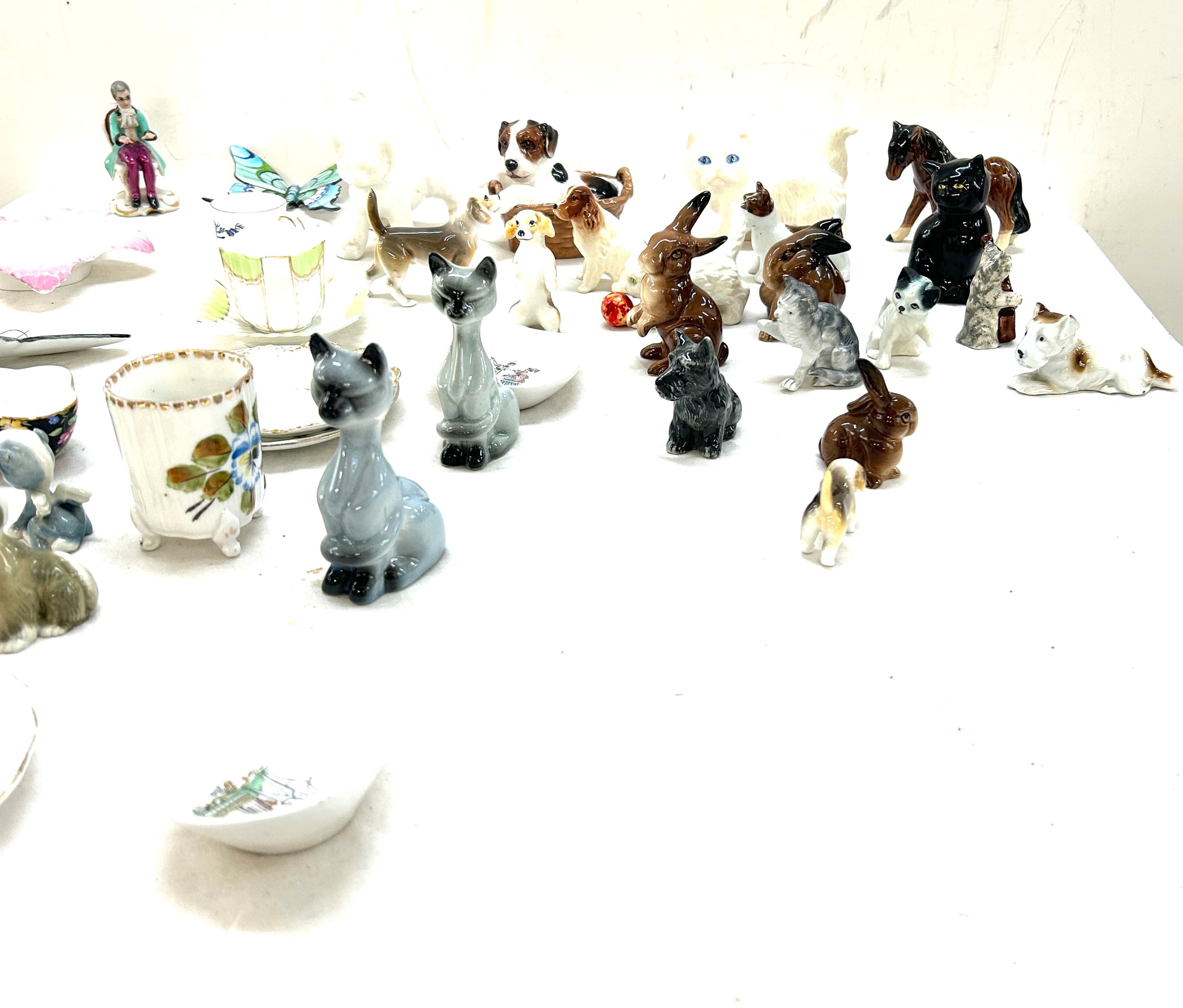 Selection of animal ornaments, miniature cups/ saucers, selection of Wade Lady and the Tramp - Image 3 of 3