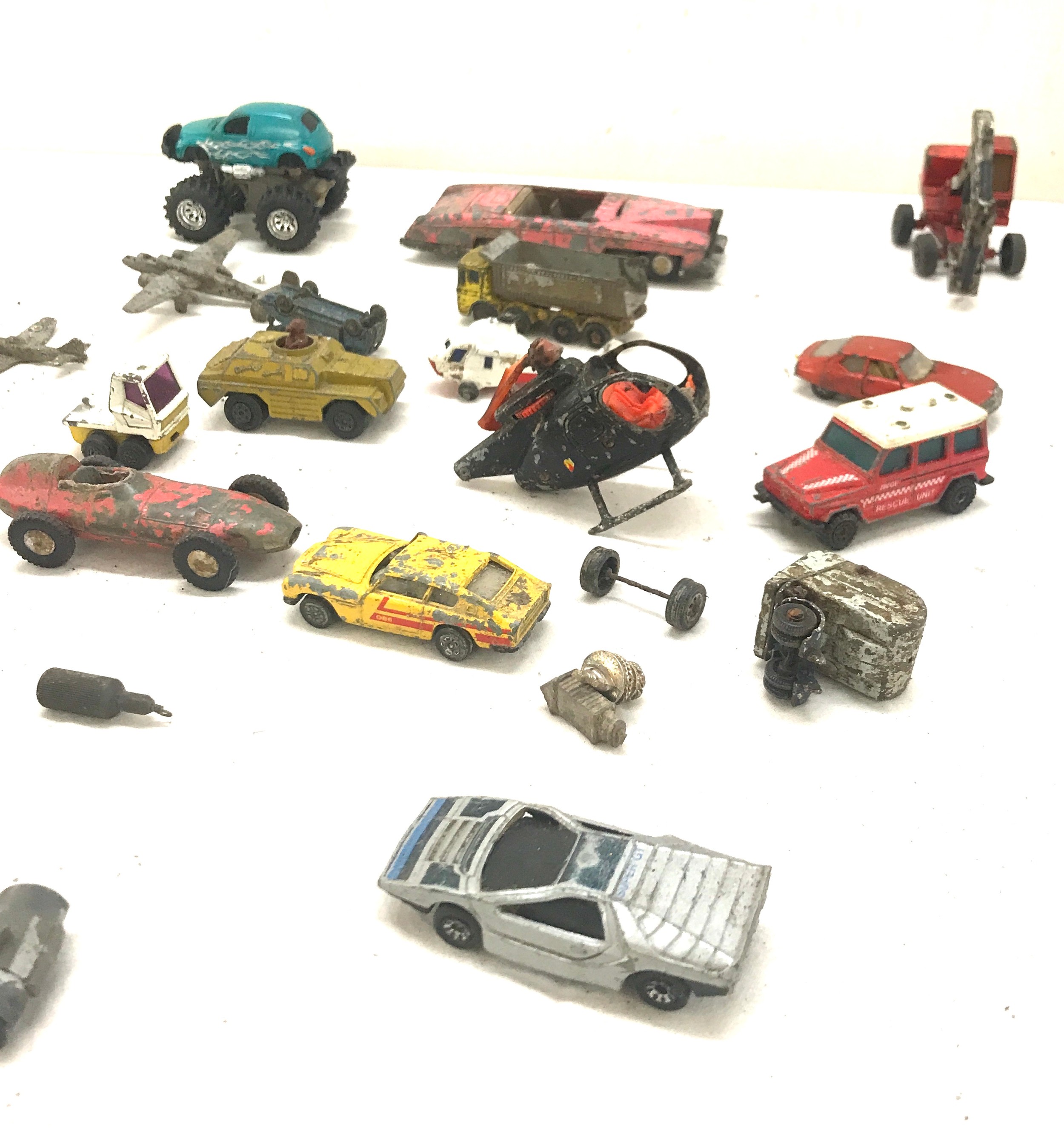 Selection of vintage diecast cars includes Match box and Corgi - Image 3 of 3