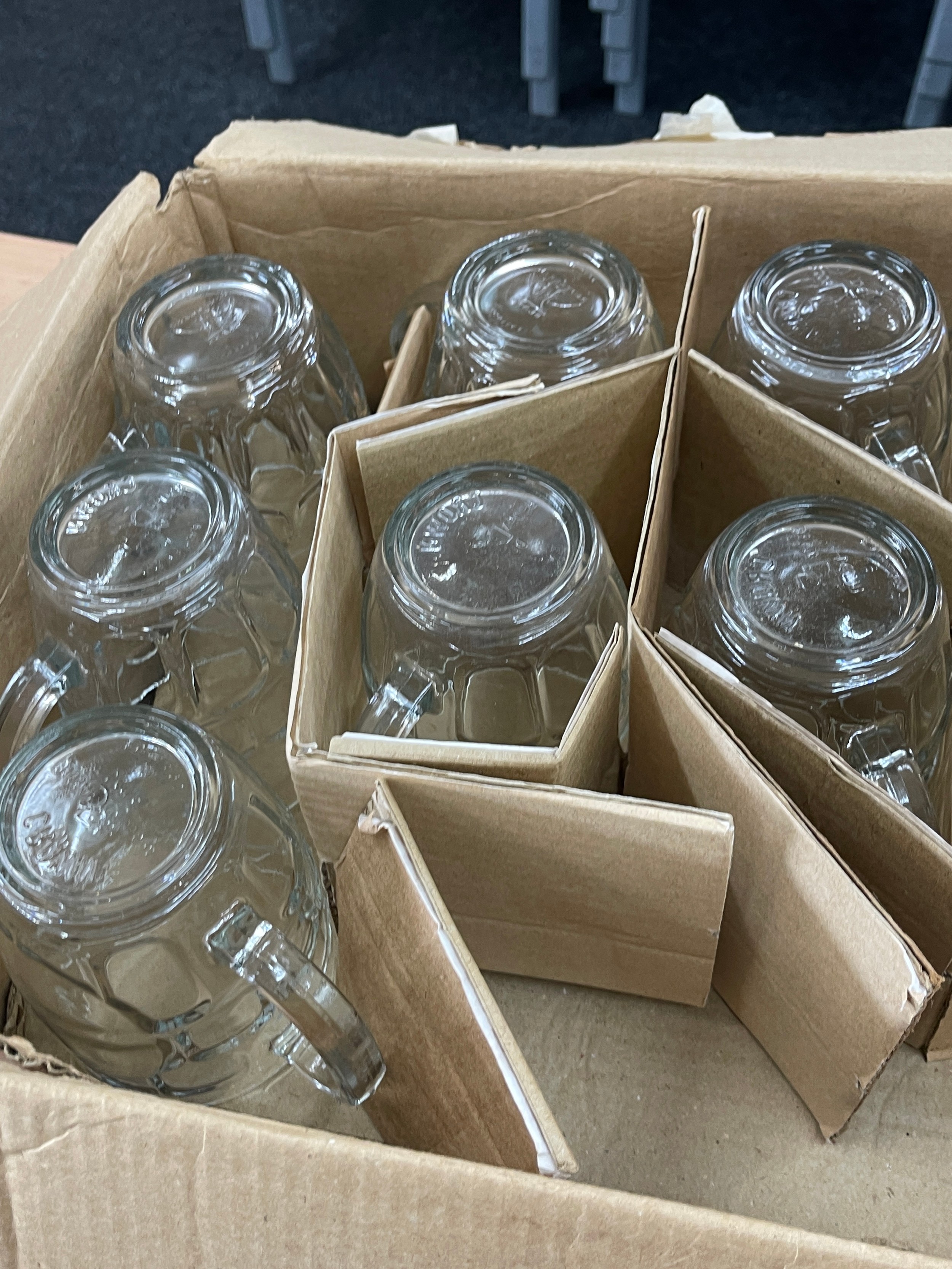 Box of 23 Crown tankard 56cl glasses - Image 5 of 6