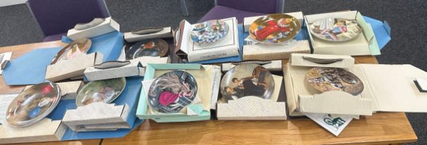 Large selection of collectors plates to include Reco Knowles etc