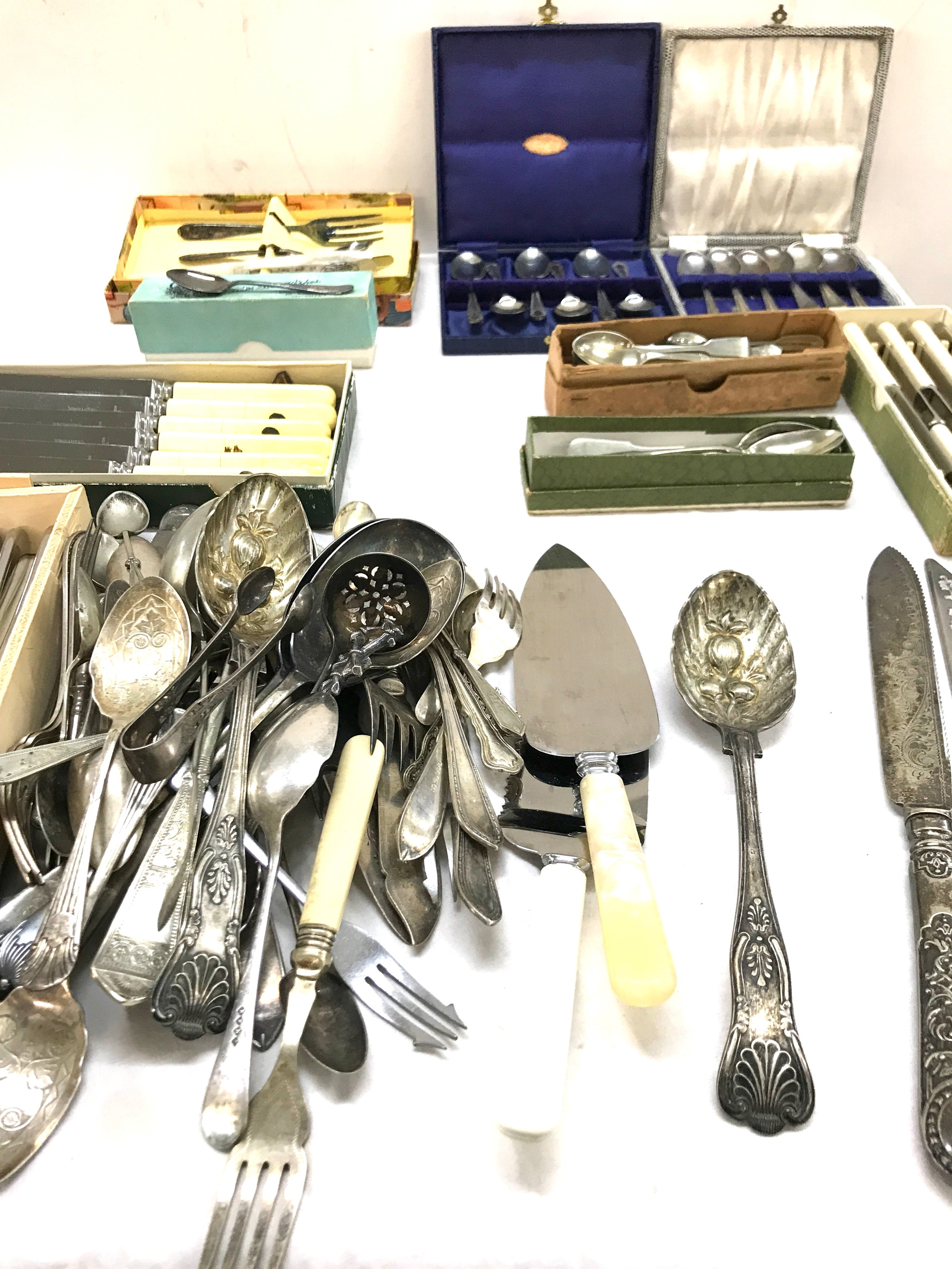 Selection of assorted cutlery includes EPNS etc - Image 3 of 6