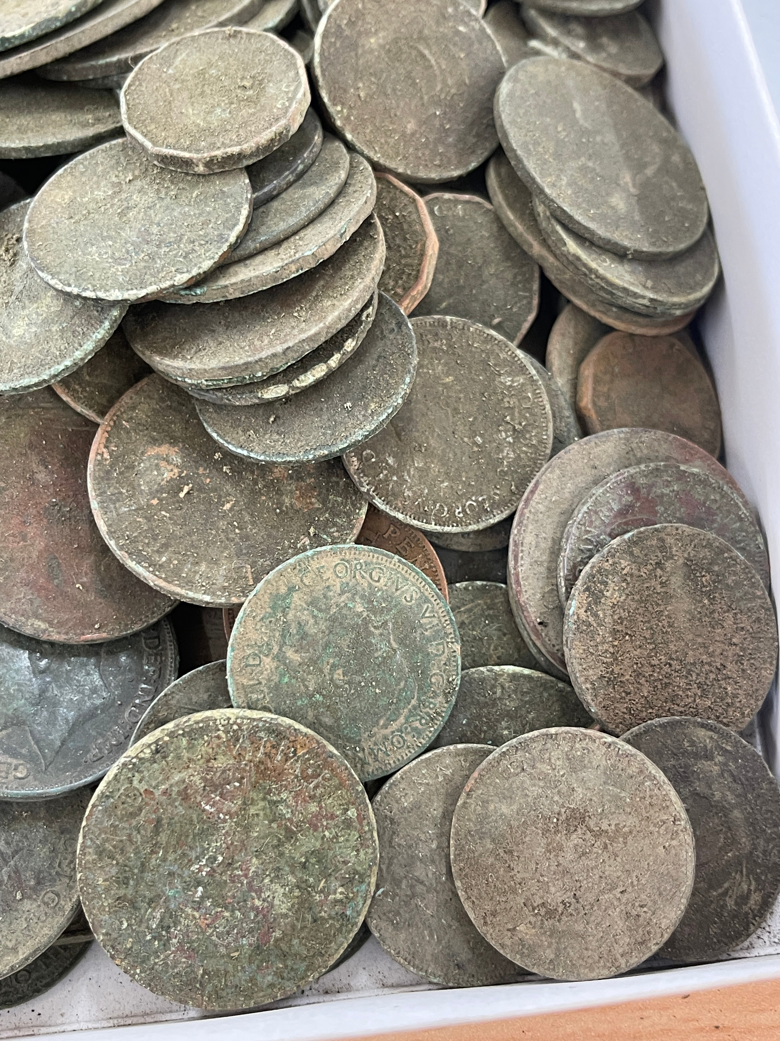 Large selection of Vintage coins - Metal detector finds - Image 2 of 6