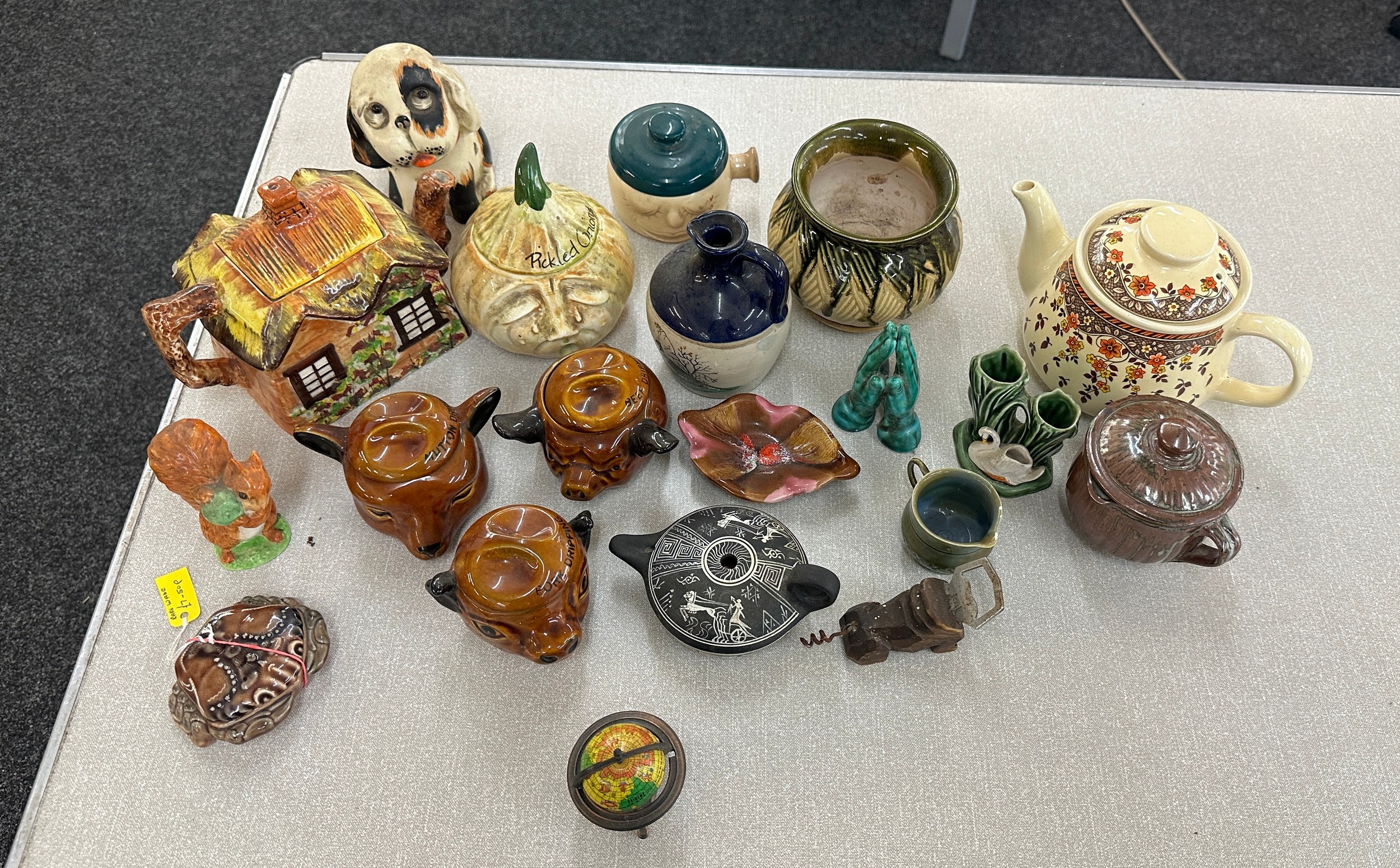 Selection of assorted pottery includes crown devon, sadler etc