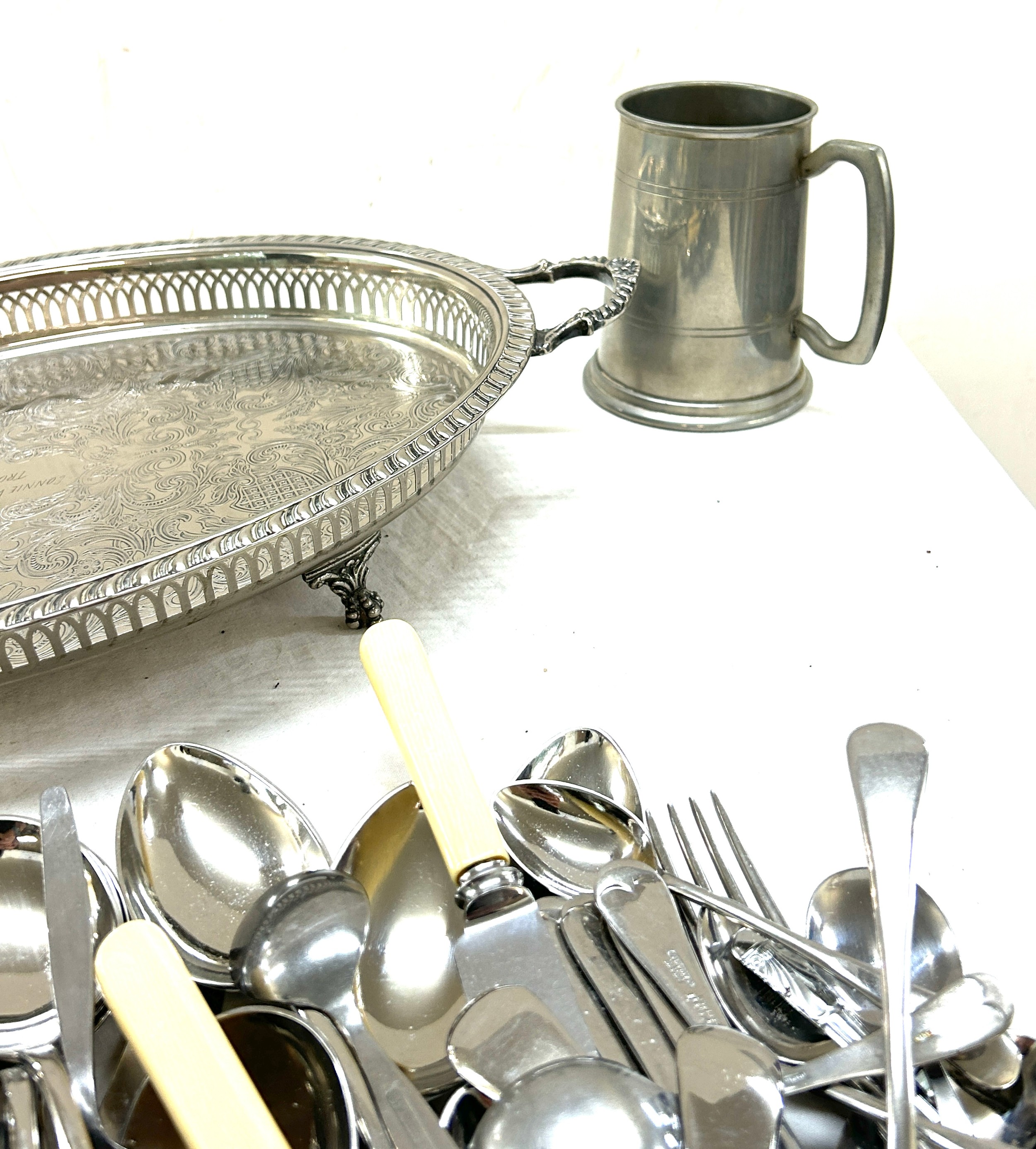 Selection of metal ware includes trays, cutlery etc - Image 4 of 5