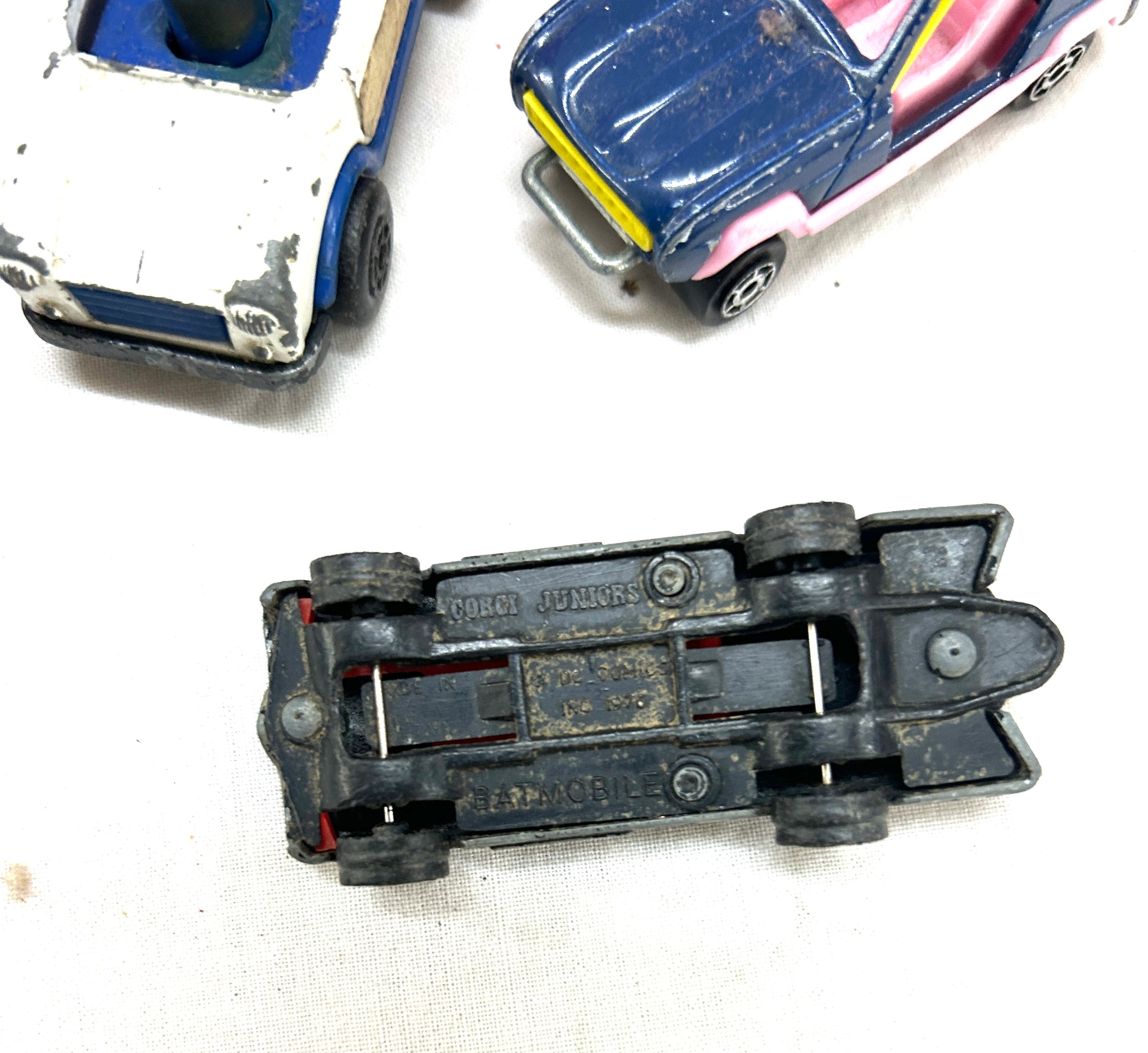 Large selection of vintage dye cast cars includes Matchbox, corgi cars etc - Image 6 of 6