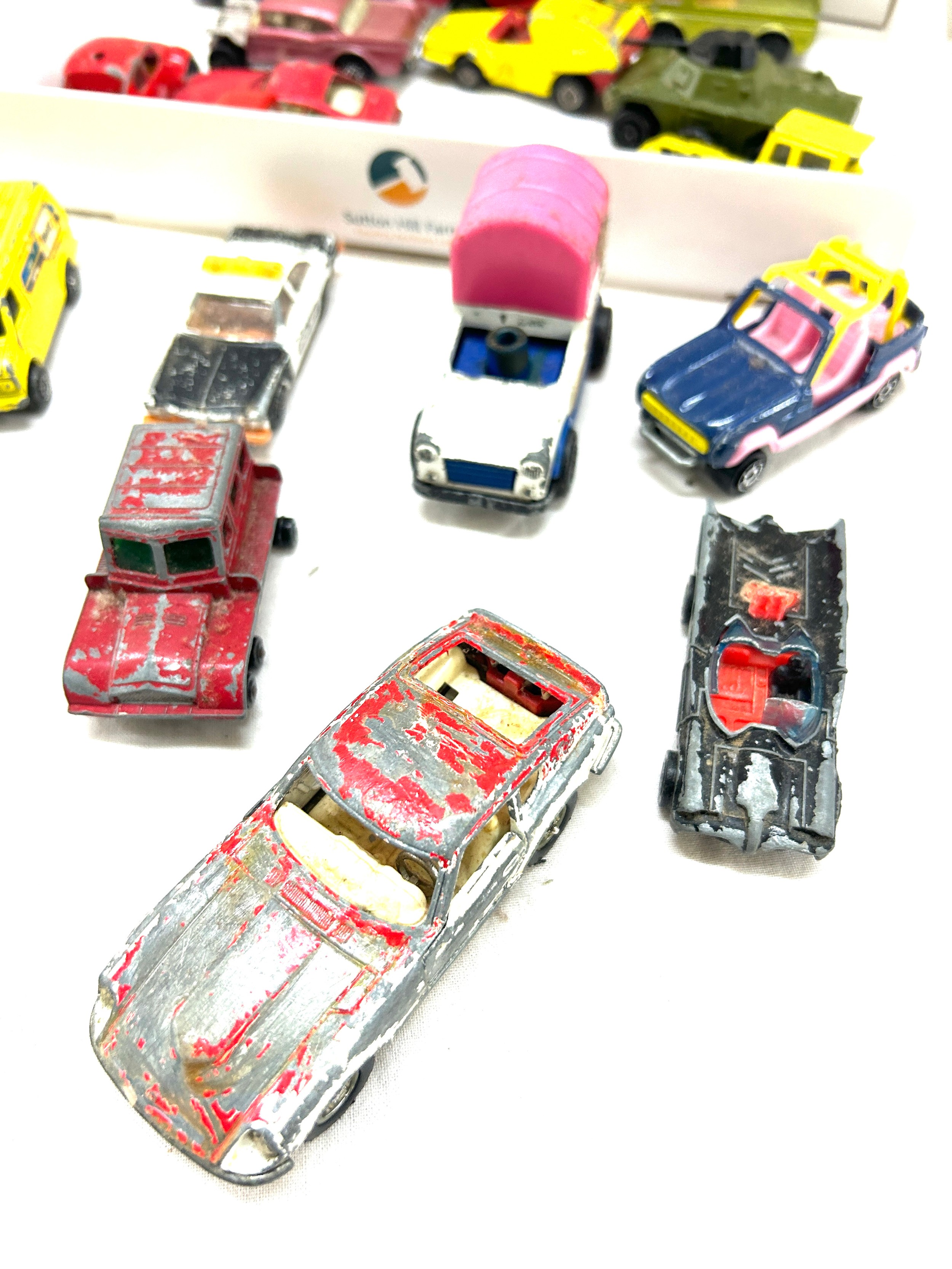 Large selection of vintage dye cast cars includes Matchbox, corgi cars etc - Image 2 of 6