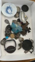 Tray of collectables includes Metal detector finds etc
