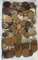 Tray of vintage coins