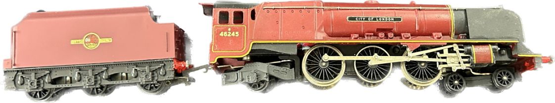Wrenn Model Railways W2226 LMS City of London boxed loco body & tender