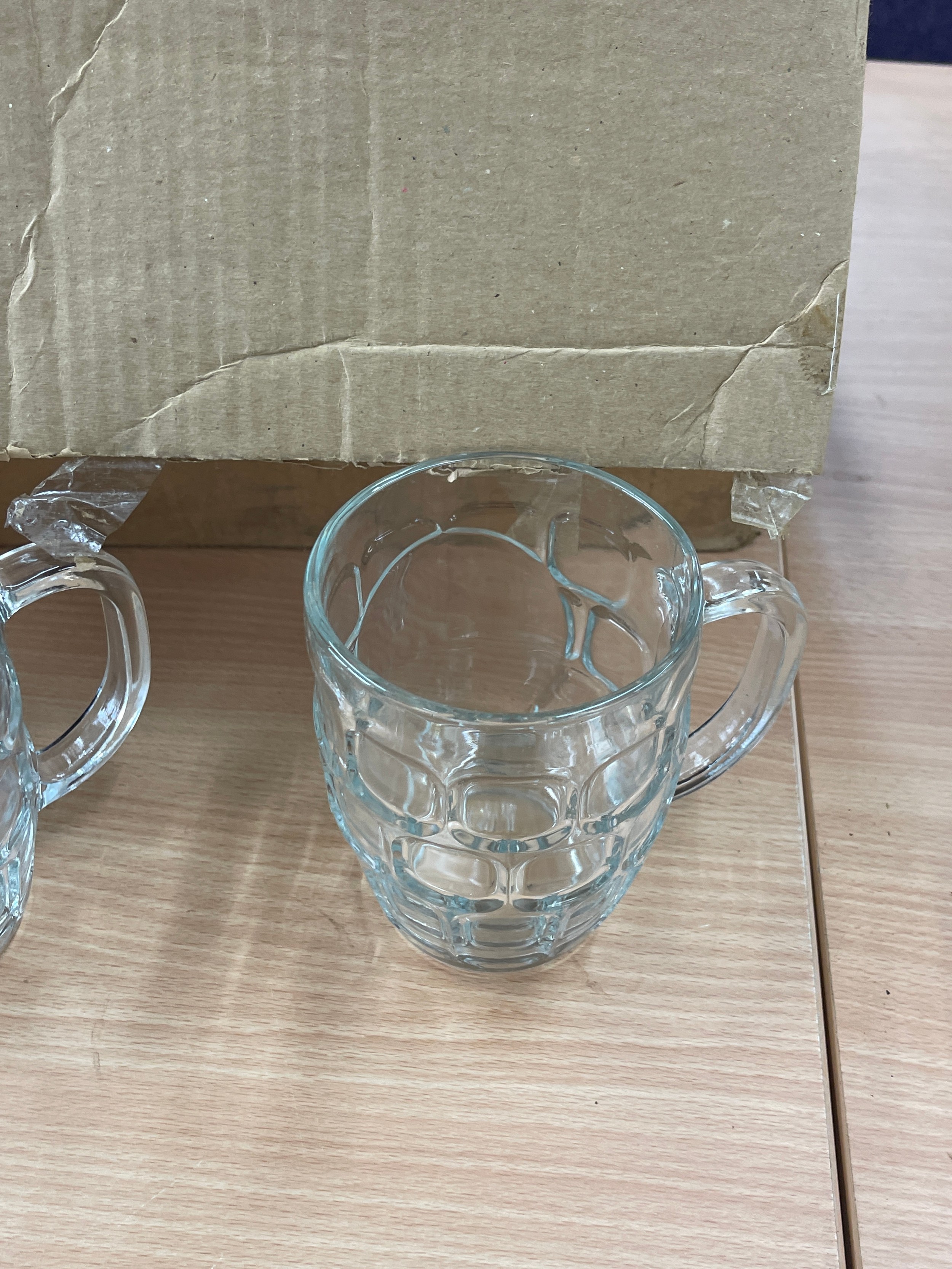 Box of 23 Crown tankard 56cl glasses - Image 2 of 6