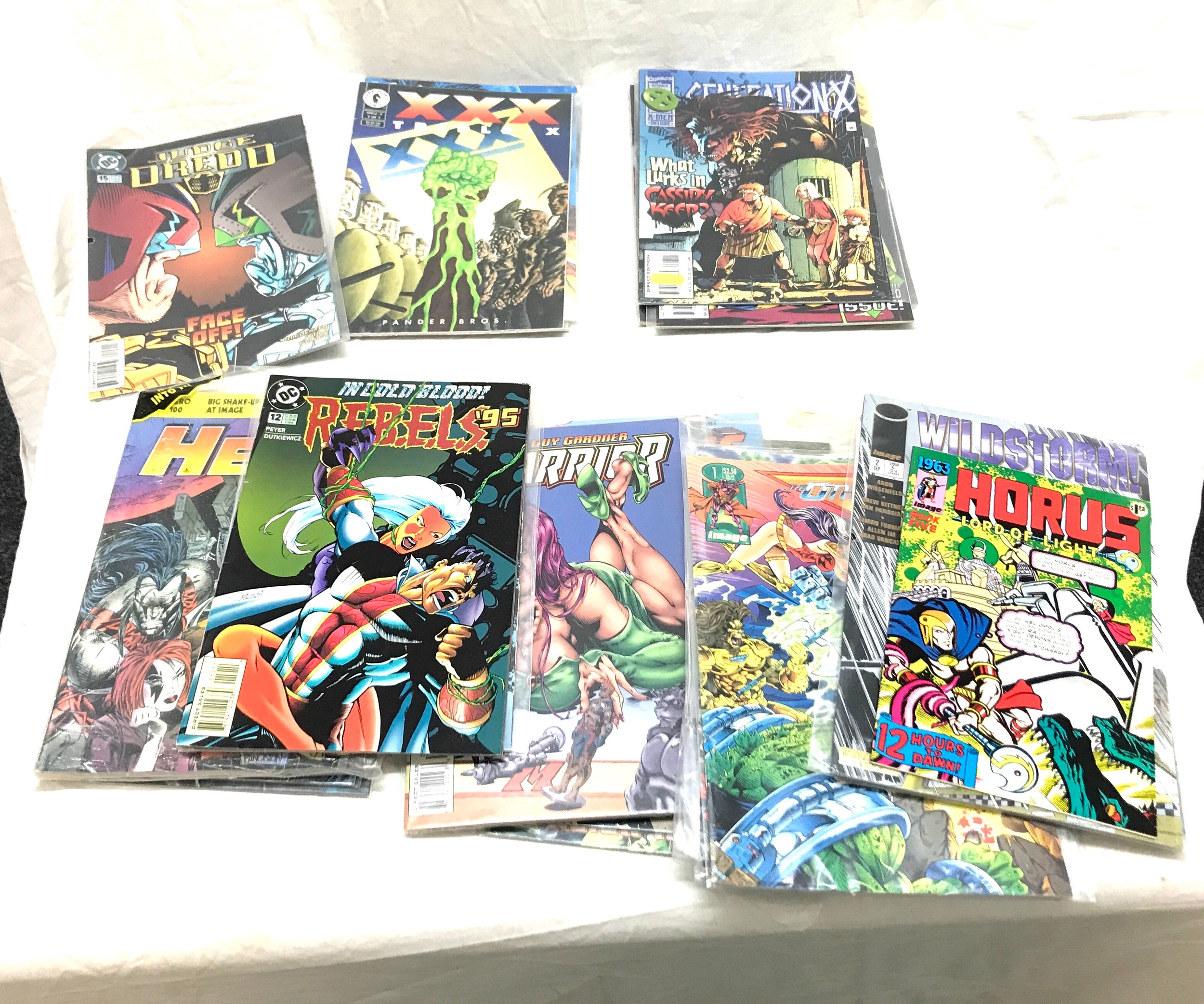 Box of Comics including DC, Image, valiant, dark horse marvel and tekno comix