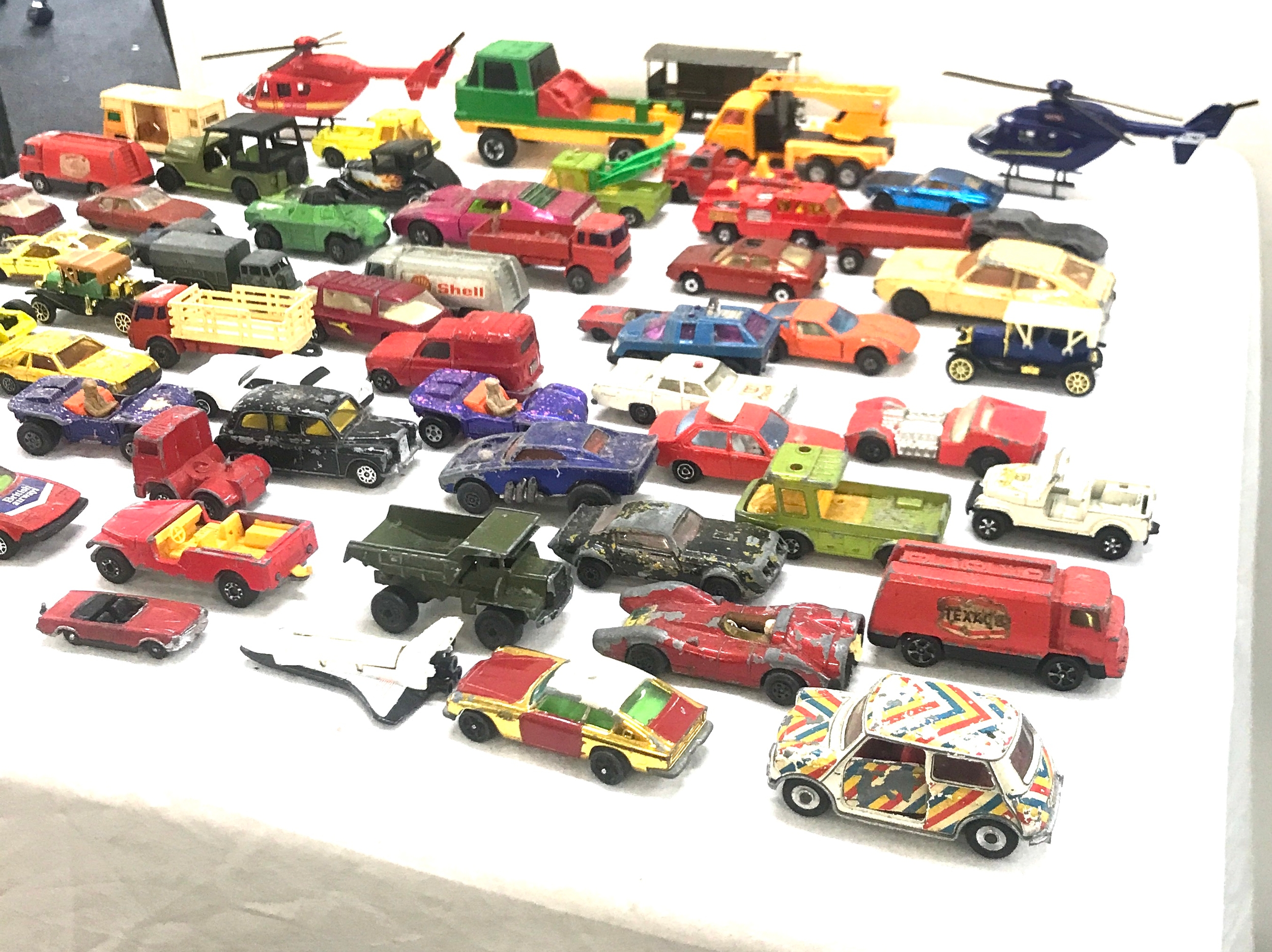Large selection of vintage diecast cars includes Matchbox, corgi cars etc - Image 2 of 3