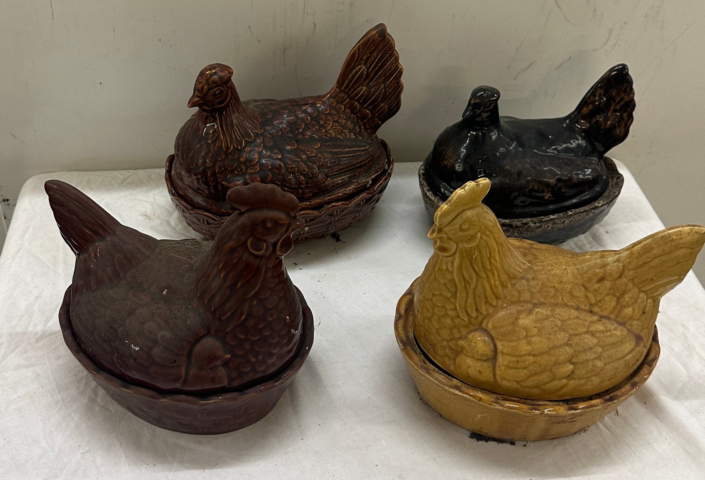 4 Pottery novelty chicken egg holders