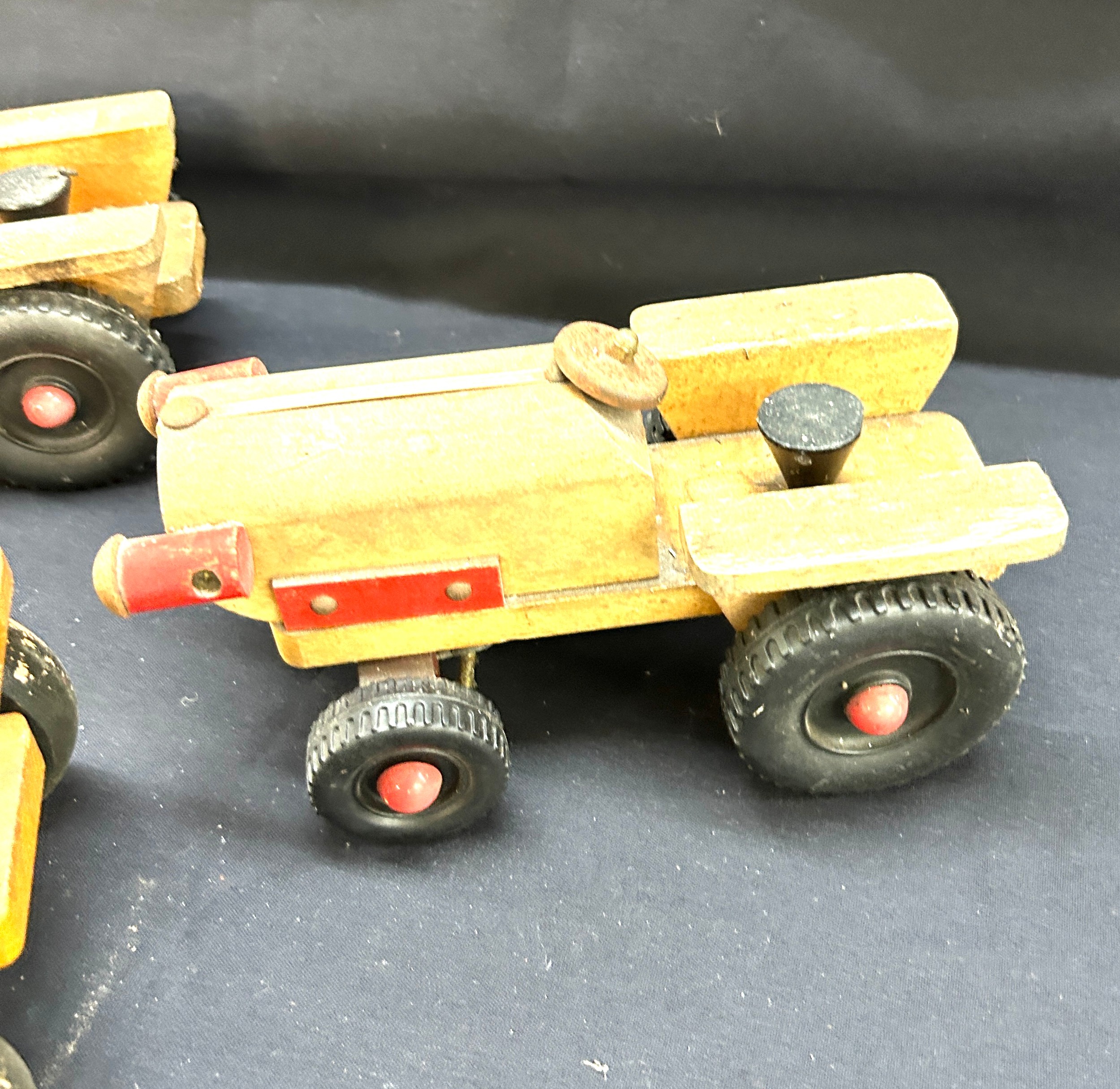 Three child vintage wooden tractors largest measures 11 inches long - Image 2 of 4