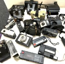 Selection of vintage cameras to include Kodak etc- untested