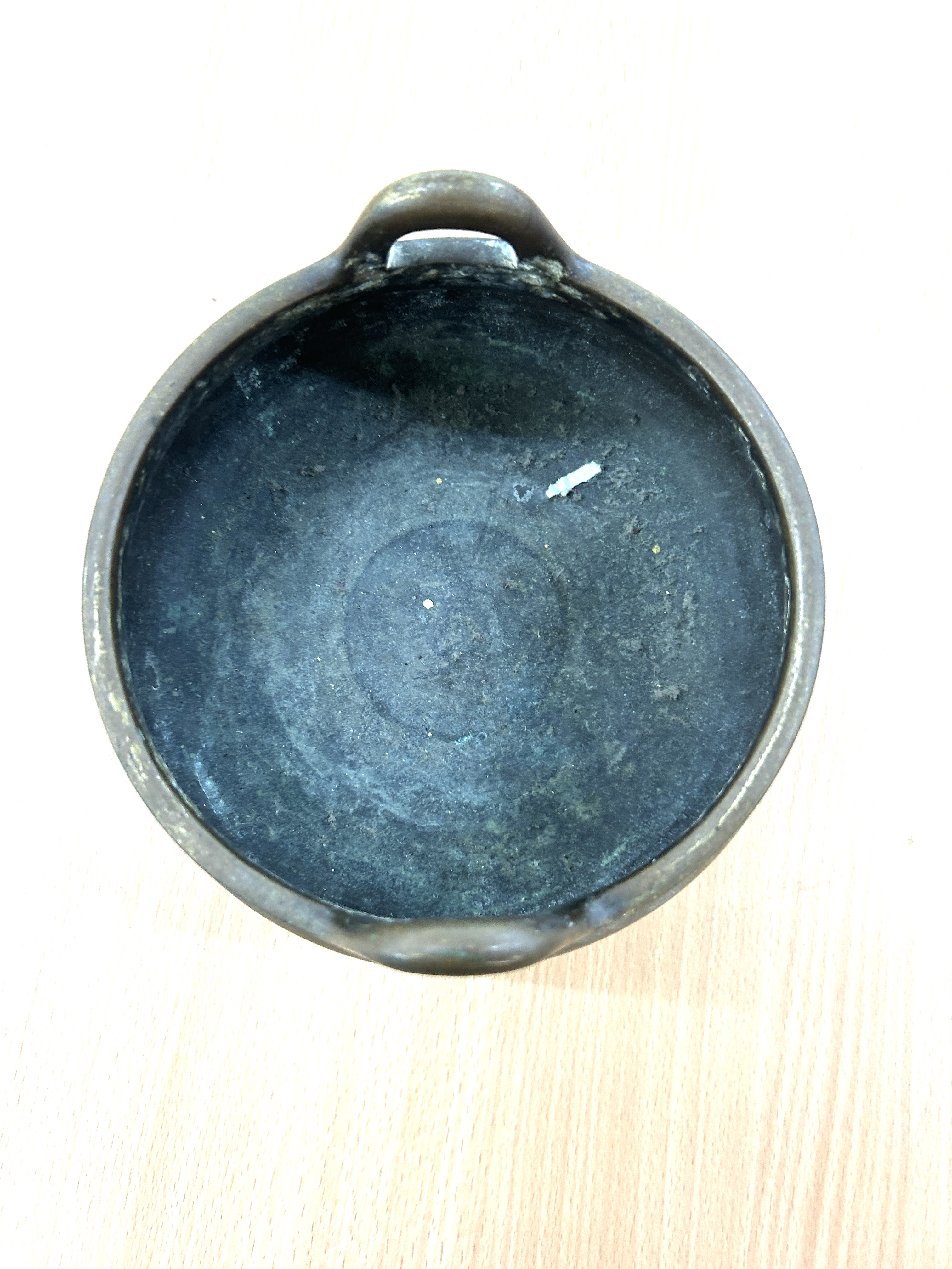 Chinese brass 3 legged bowl, marks to base - Image 6 of 6