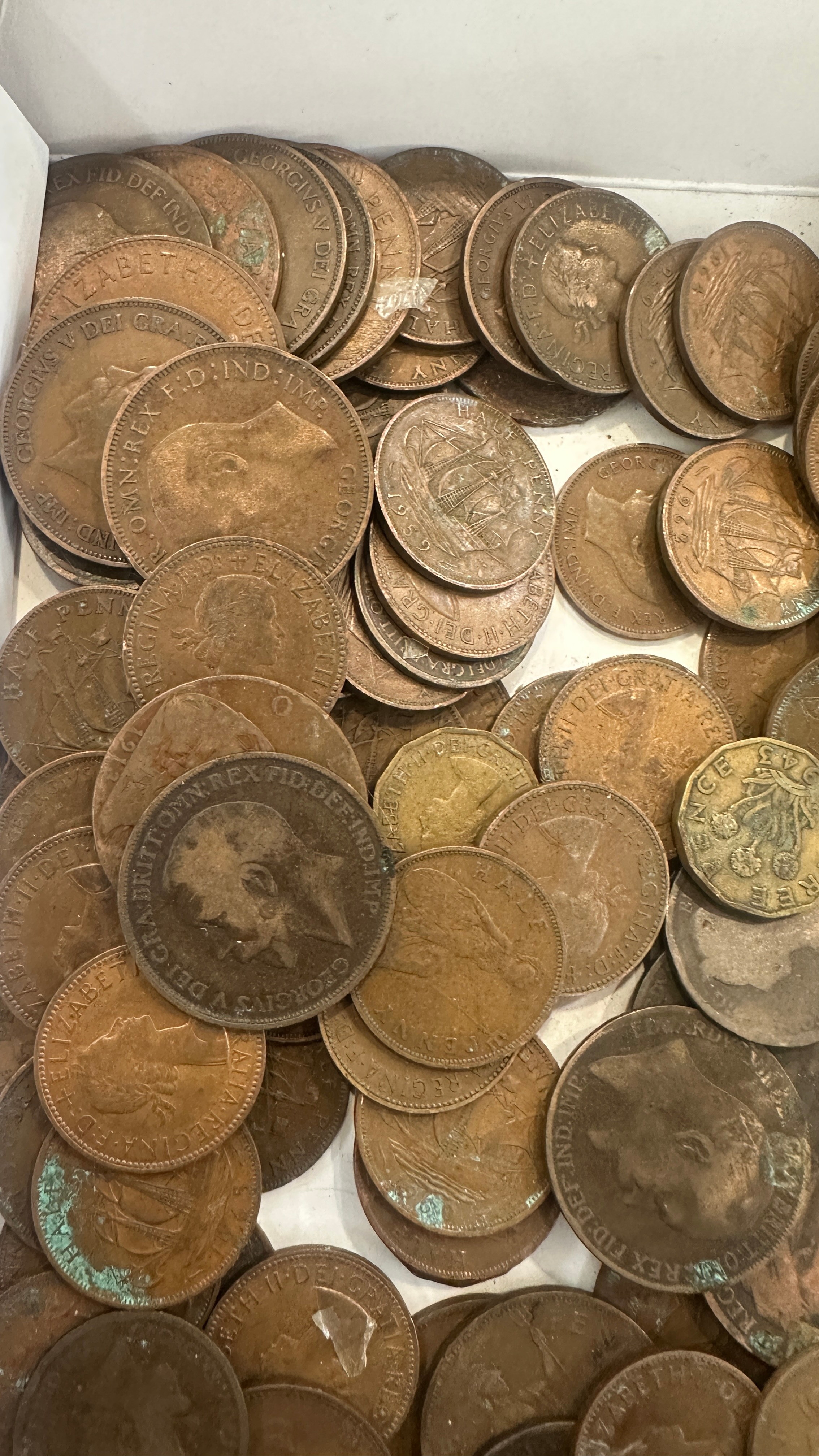 Tray of vintage coins - Image 2 of 5