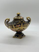 Royal Crown Derby 1195 2 Handled Urnular vase
