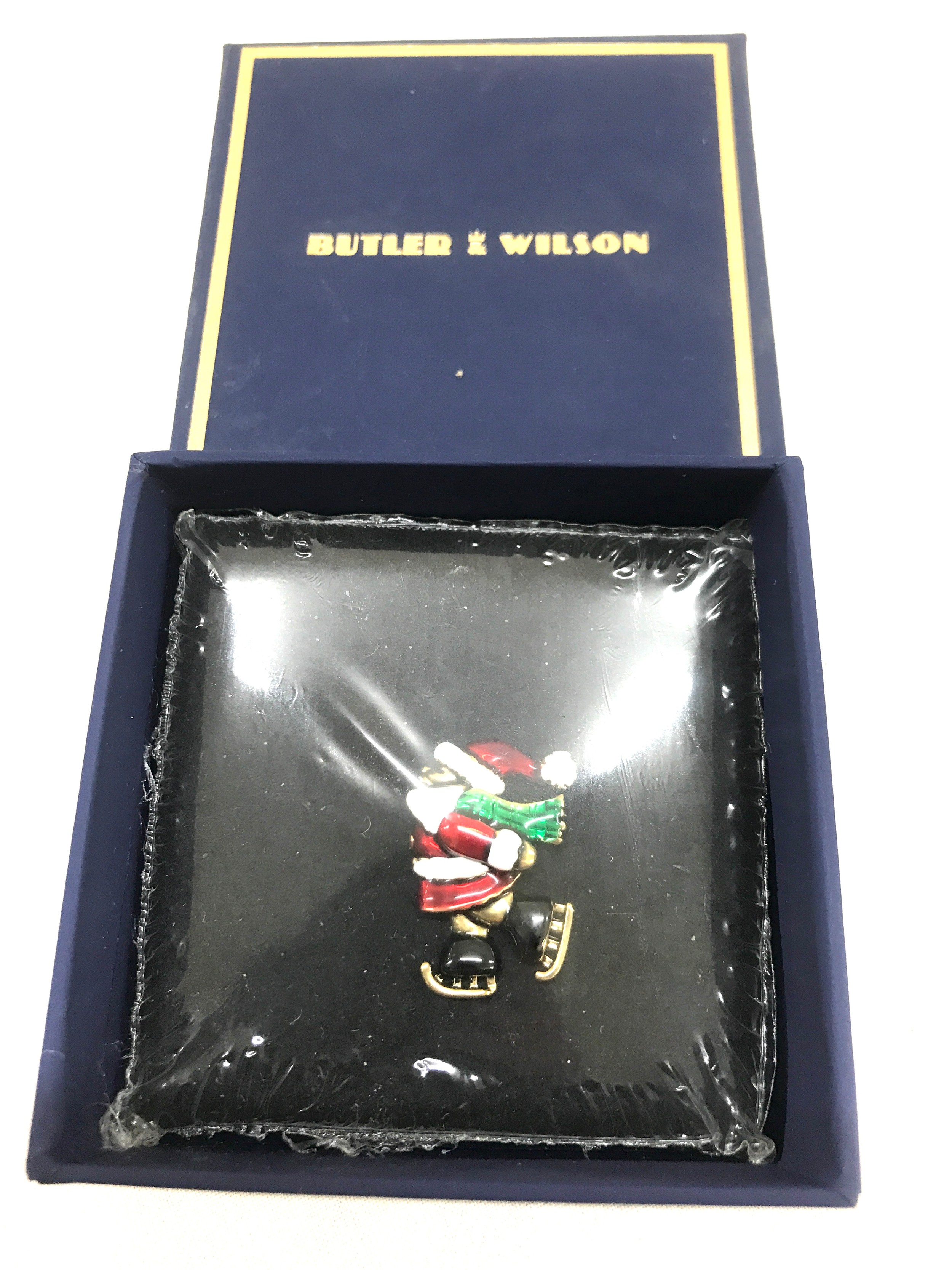 2 Brand new in the Packaging Butler and Wilson Santa Skating Pin badge - Bild 2 aus 4