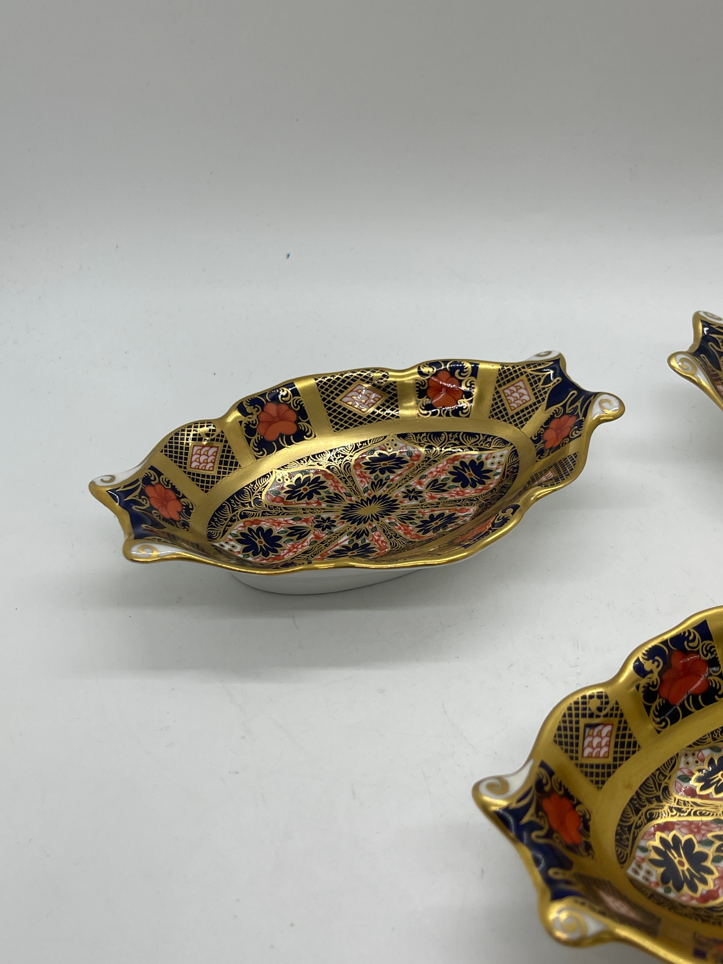 3 Miniature Royal Crown Derby Imari 1128 trays - Image 2 of 5